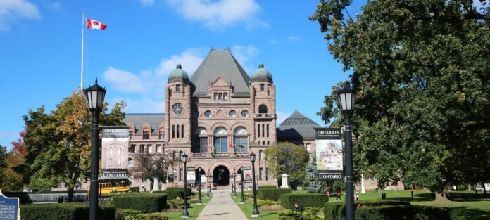 Парламент Онтаріо знову працює