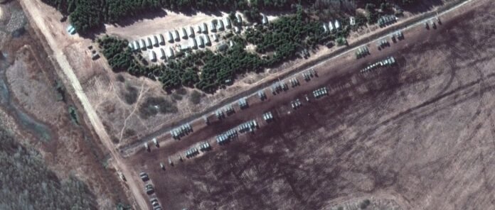 Супутник показав, що рф розгорнула додаткові сили на кордоні білорусі й Чернігівщини