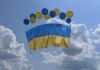В небі над Донецьком замайорів прапор України, який запустили захисники