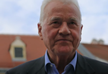 У Канаді 91-річного мільярдера заарештовано за звинуваченням у сексуальному насильстві (ВІДЕО)